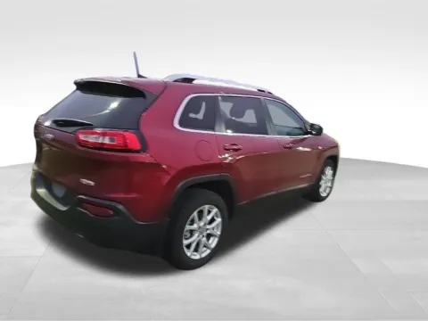 More photos of 2016 Jeep Cherokee Latitude at Gregg Young Toyota of Ottumwa, IA
