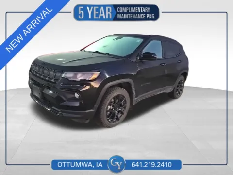 Black 2022 Jeep Compass Latitude for sale in Ottumwa, IA
