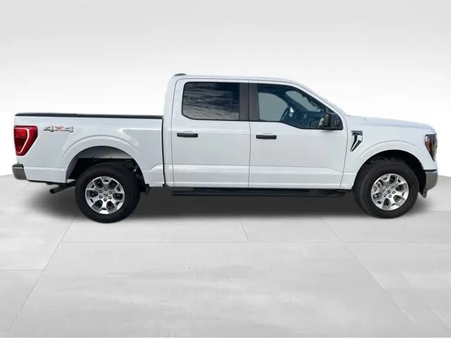 2023 Ford F-150 XLT photo 2