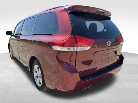 More photos of 2014 Toyota Sienna LE at Gregg Young Toyota of Columbus, NE