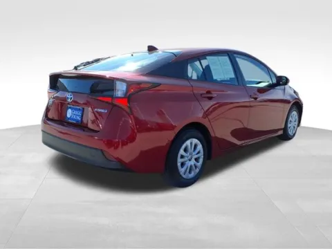 More photos of 2020 Toyota Prius LE at Gregg Young Toyota of Columbus, NE