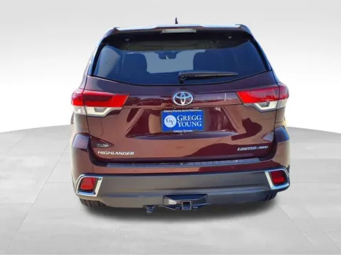 More photos of 2019 Toyota Highlander Limited Platinum at Gregg Young Toyota of Columbus, NE