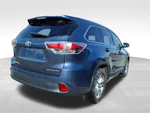 Another view of 2016 Toyota Highlander for sale in Columbus, NE at Gregg Young Toyota of Columbus
