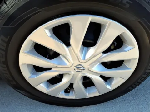 More photos of 2015 Nissan Rogue S at Gregg Young Toyota of Columbus, NE