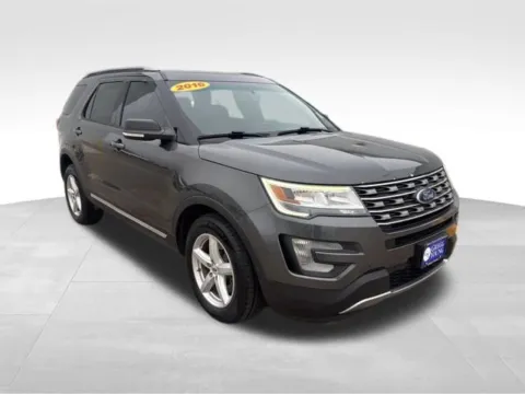 More photos of 2016 Ford Explorer XLT at Gregg Young Toyota of Columbus, NE