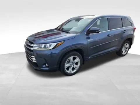 Photos of 2019 Toyota Highlander Hybrid Limited for sale in Columbus, NE at Gregg Young Toyota of Columbus