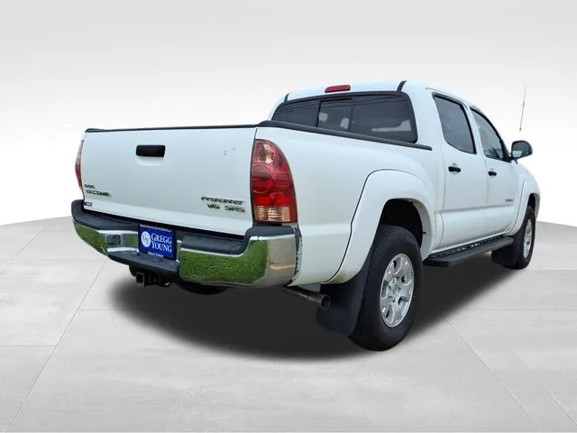 2006 Toyota Tacoma PreRunner V6 photo 3