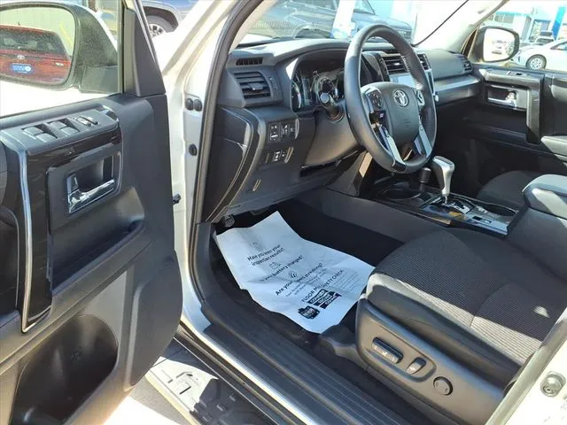 2024 Toyota 4Runner TRD Off-Road photo 4