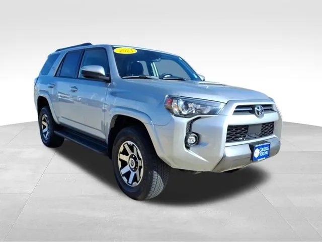 2024 Toyota 4Runner TRD Off-Road photo 3