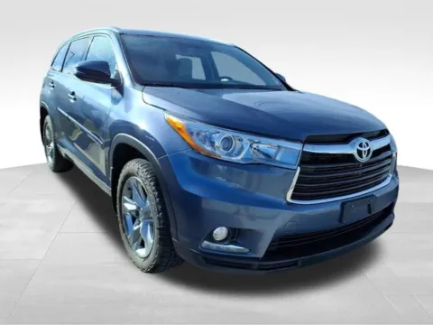 Photos of 2016 Toyota Highlander for sale in Columbus, NE at Gregg Young Toyota of Columbus
