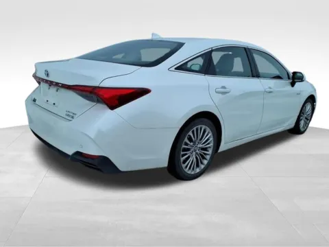 Another view of 2019 Toyota Avalon Hybrid Limited for sale in Columbus, NE at Gregg Young Toyota of Columbus