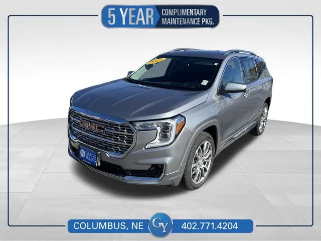 2023 GMC Terrain Denali's photo