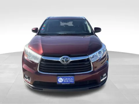 More photos of 2015 Toyota Highlander at Gregg Young Toyota of Columbus, NE