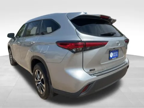 More photos of 2023 Toyota Highlander L at Gregg Young Toyota of Columbus, NE