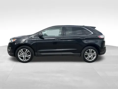 More photos of 2016 Ford Edge Titanium at Gregg Young Toyota of Columbus, NE
