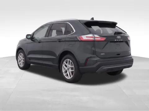More photos of 2022 Ford Edge SEL at Gregg Young Toyota of Columbus, NE
