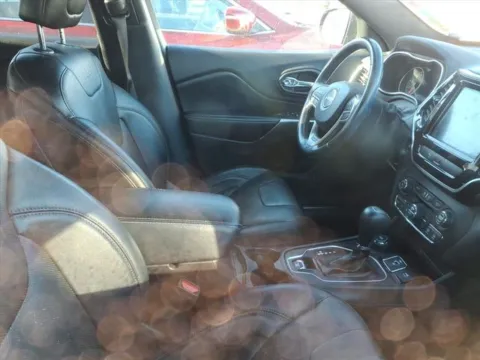 More photos of 2020 Jeep Cherokee Limited at Gregg Young Toyota of Columbus, NE