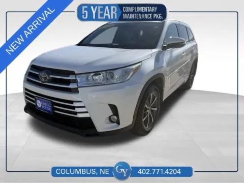 White 2017 Toyota Highlander XLE for sale in Columbus, NE