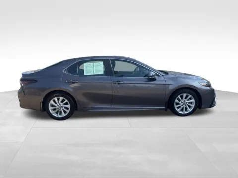 More photos of 2024 Toyota Camry SE at Gregg Young Toyota of Columbus, NE