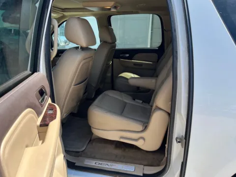 More photos of 2011 GMC Yukon XL Denali at Gregg Young Toyota of Columbus, NE