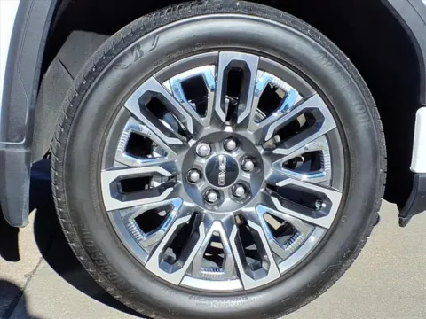 More photos of 2025 GMC Sierra 1500 Denali Ultimate at Gregg Young Toyota of Columbus, NE