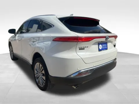 More photos of 2021 Toyota Venza XLE at Gregg Young Toyota of Columbus, NE