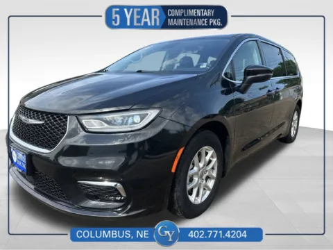 Black 2023 Chrysler Pacifica Touring L for sale in Columbus, NE