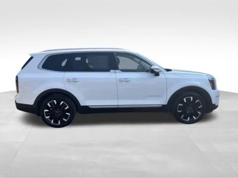 More photos of 2023 Kia Telluride SX at Gregg Young Toyota of Columbus, NE