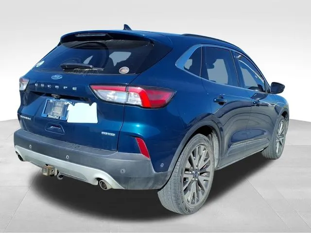 2020 Ford Escape Titanium photo 2