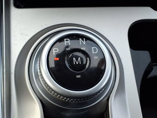 2020 Ford Explorer Limited photo 2