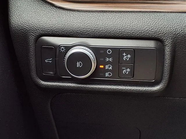 2020 Ford Explorer Limited photo 4