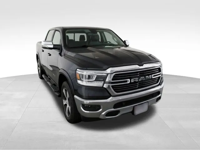 2019 Ram 1500 Laramie photo 3