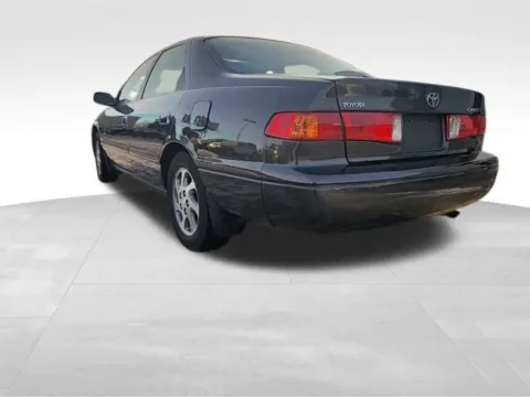 More photos of 2000 Toyota Camry LE at Gregg Young Toyota of Columbus, NE