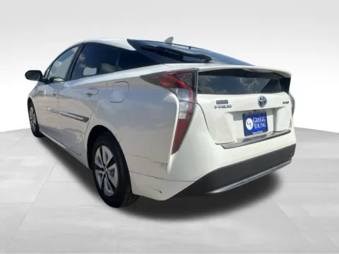 More photos of 2016 Toyota Prius Three at Gregg Young Toyota of Columbus, NE