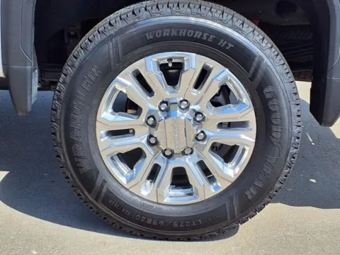 More photos of 2020 GMC Sierra 2500HD Denali at Gregg Young Toyota of Columbus, NE