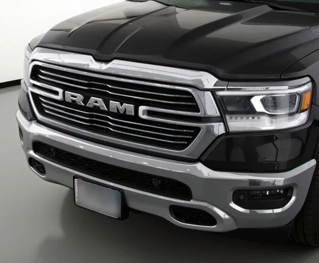 2019 Ram 1500 Laramie photo 2