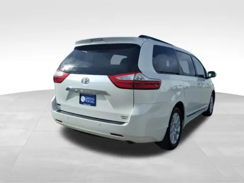 More photos of 2017 Toyota Sienna Limited Premium at Gregg Young Toyota of Columbus, NE