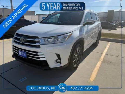 White 2017 Toyota Highlander for sale in Columbus, NE
