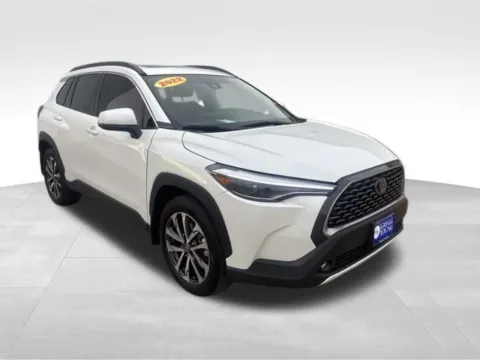 More photos of 2022 Toyota Corolla Cross XLE at Gregg Young Toyota of Columbus, NE