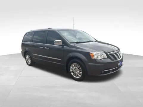 More photos of 2015 Chrysler Town & Country Limited at Gregg Young Toyota of Columbus, NE