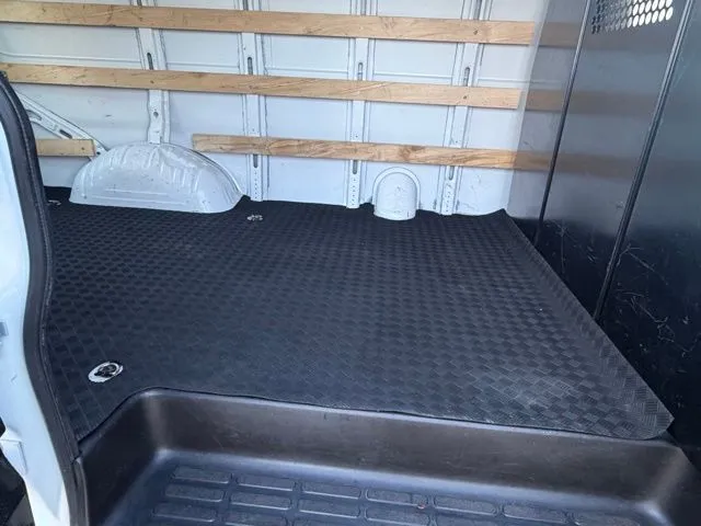 2023 Chevrolet Express 2500 Work Cargo Van photo 4