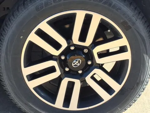 More photos of 2022 Toyota 4Runner Limited at Gregg Young Toyota of Columbus, NE