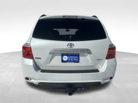 More photos of 2010 Toyota Highlander SE at Gregg Young Toyota of Columbus, NE