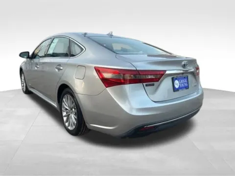 More photos of 2016 Toyota Avalon Hybrid Limited at Gregg Young Toyota of Columbus, NE