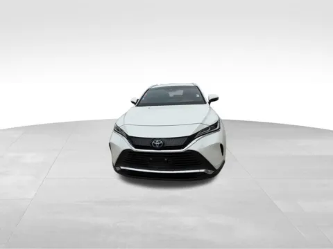 More photos of 2021 Toyota Venza XLE at Gregg Young Toyota of Columbus, NE