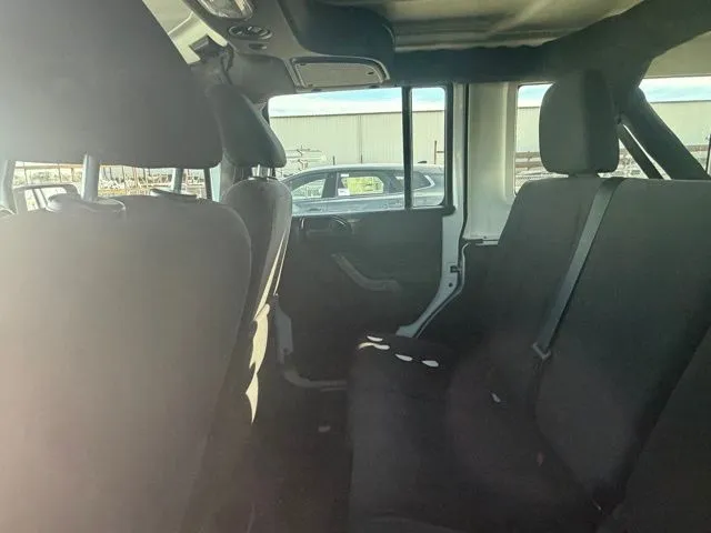 2018 Jeep Wrangler Unlimited Sport photo 4