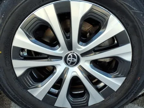 More photos of 2020 Toyota Corolla Hybrid LE at Gregg Young Toyota of Columbus, NE