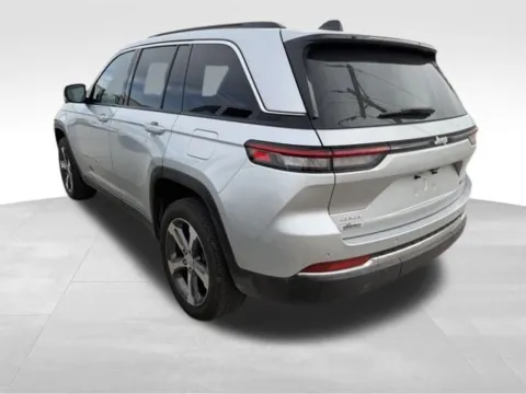 More photos of 2024 Jeep Grand Cherokee Limited at Gregg Young Toyota of Columbus, NE