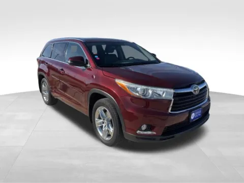 More photos of 2015 Toyota Highlander at Gregg Young Toyota of Columbus, NE