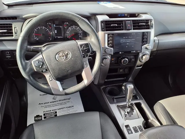 2021 Toyota 4Runner SR5 Premium photo 4